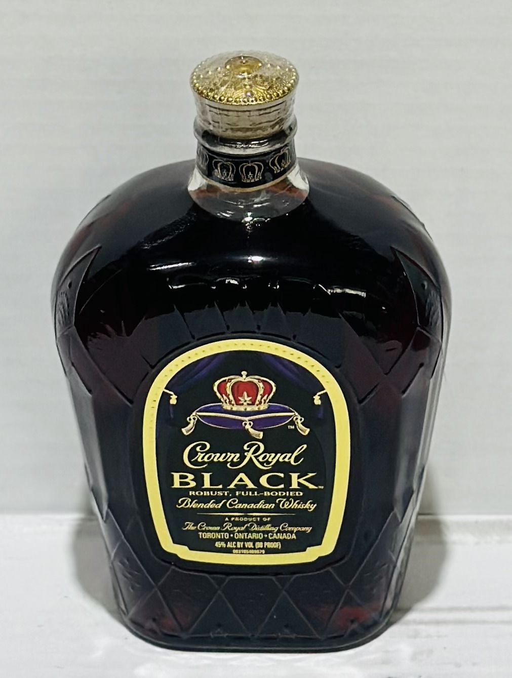 CROWN ROYAL BLACK 90 LTR