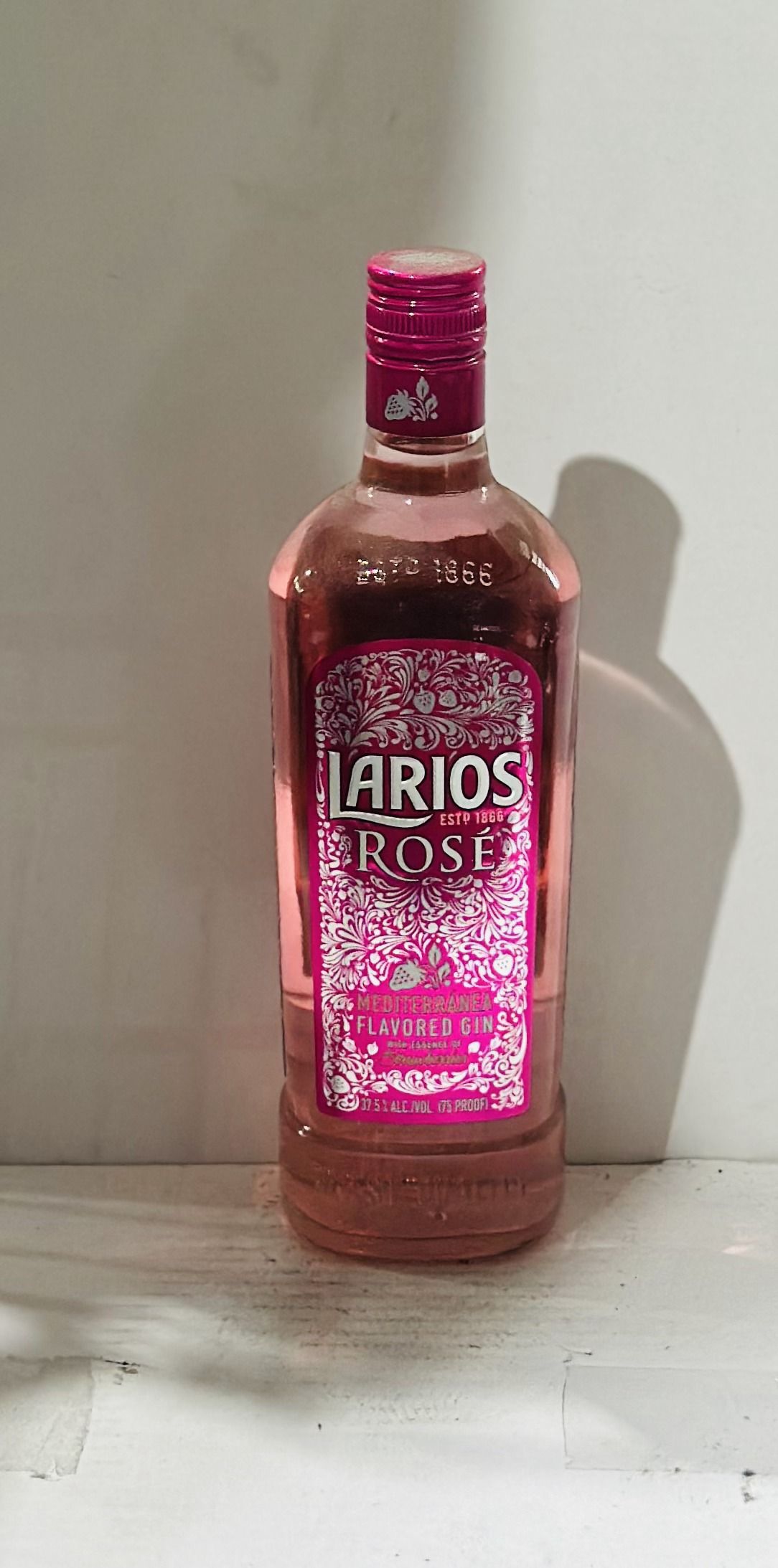 LARIOS ROSE GIN 700