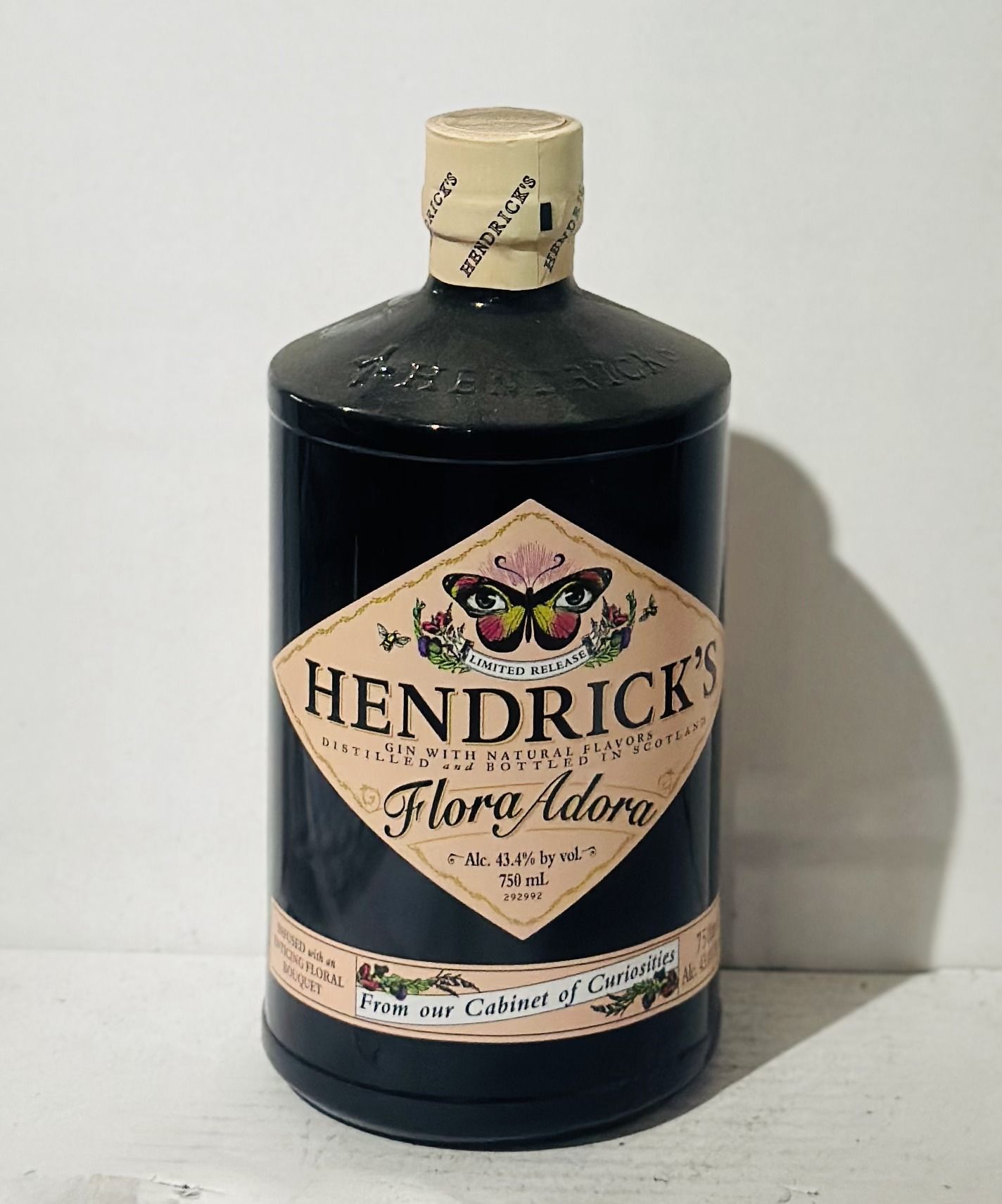 HENDRICKS FLORA ADORA 750