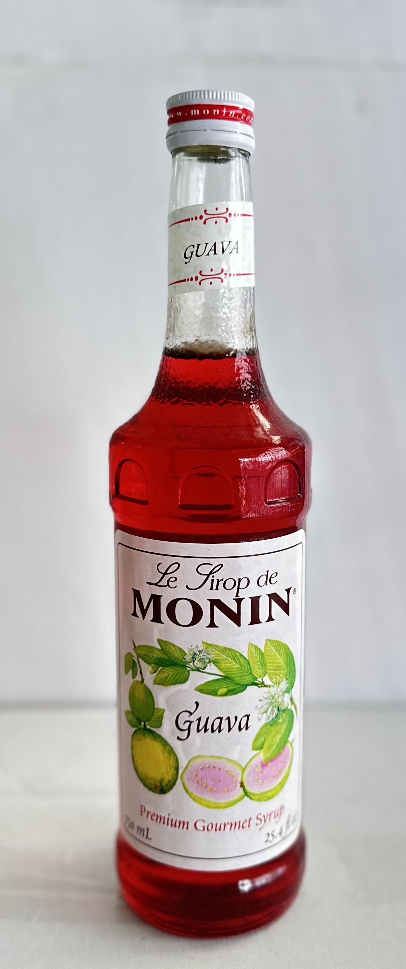 MONIN GUAVA SYRUP 750