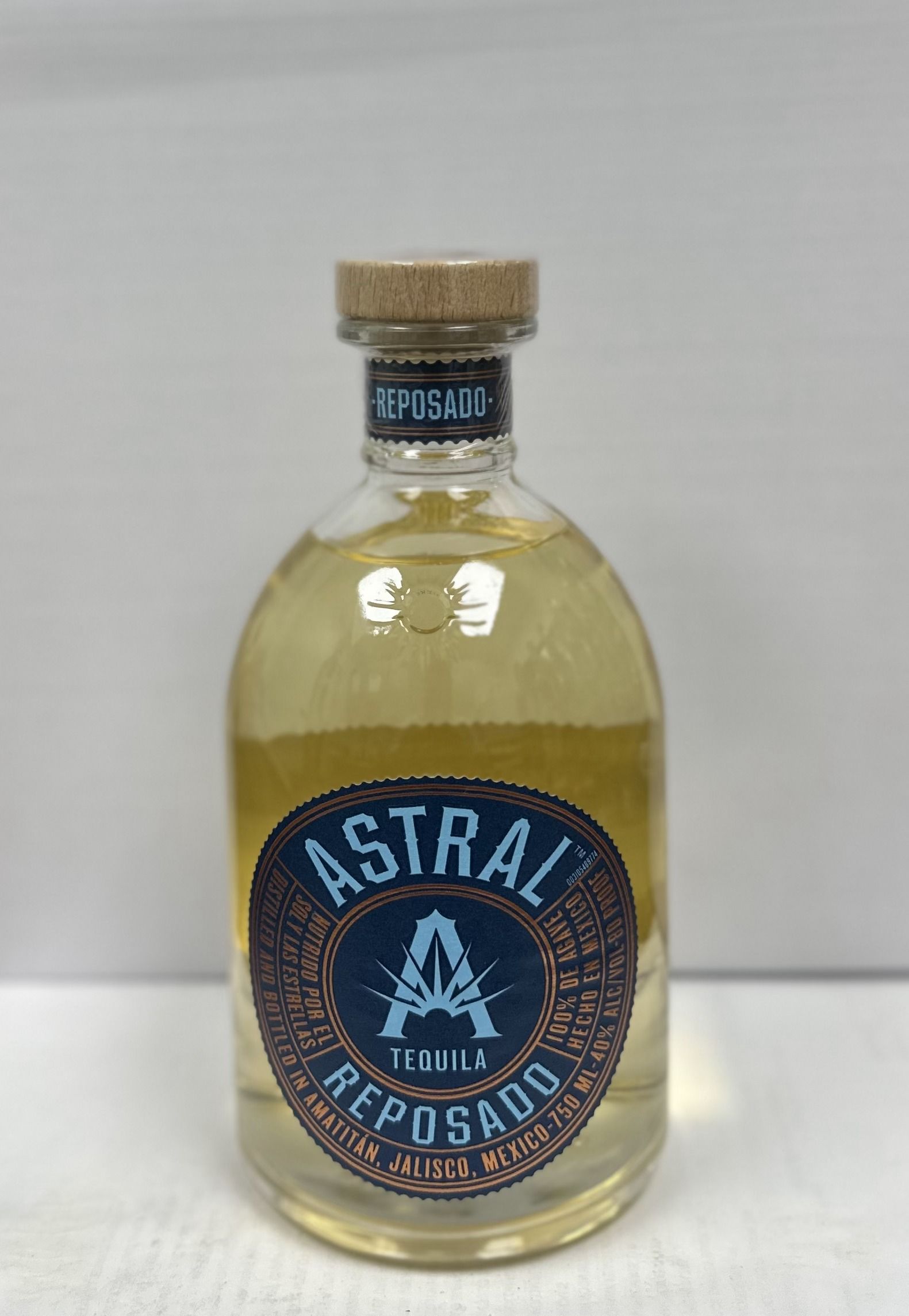 ASTRAL TEQUILA REPOSADO 750