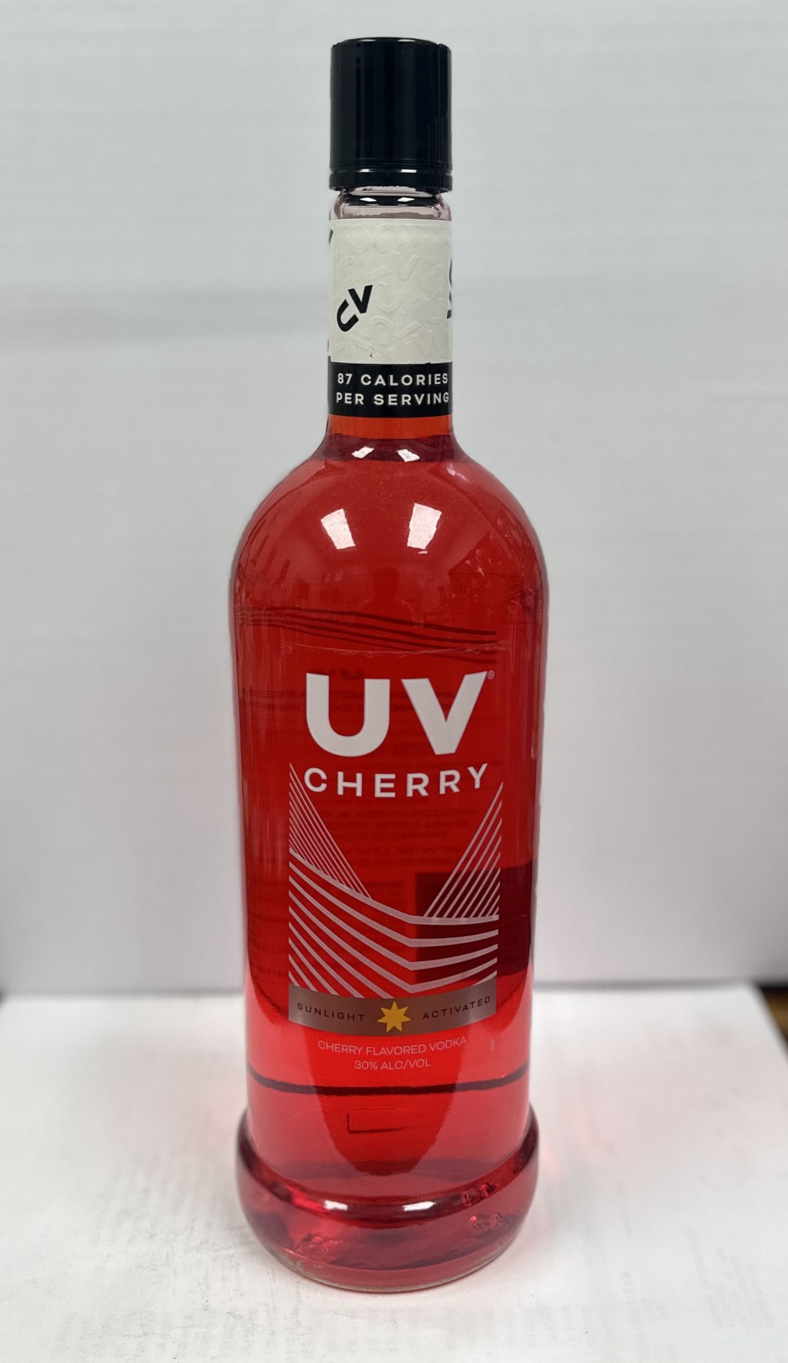 UV CHERRY VODKA LTR