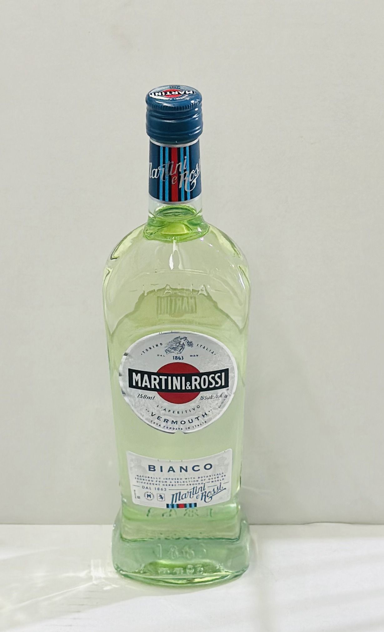 M AND R BIANCO VERMOUTH 750